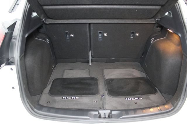Used 2021 Nissan Kicks SR w/ SR Premium Package FWD image 25