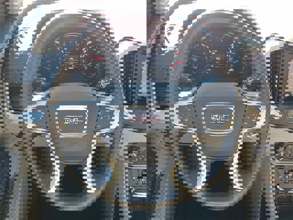 Used 2020 GMC Terrain SLE image 22