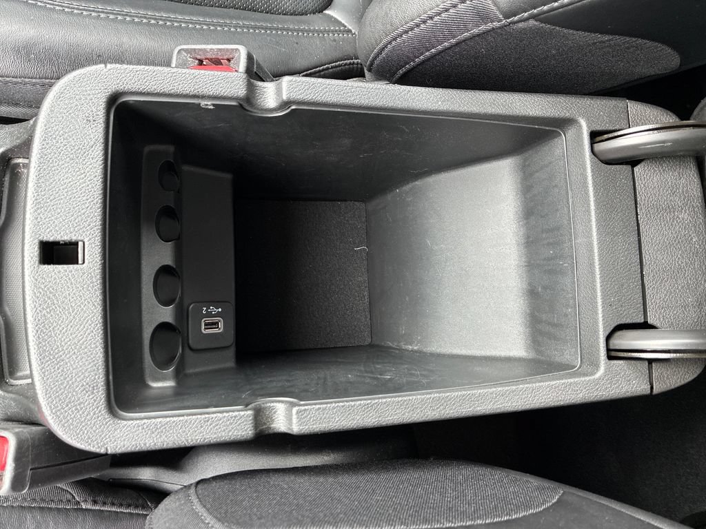 Used 2021 Jeep Cherokee Limited w/ Elite Package AWD/4WD image 12