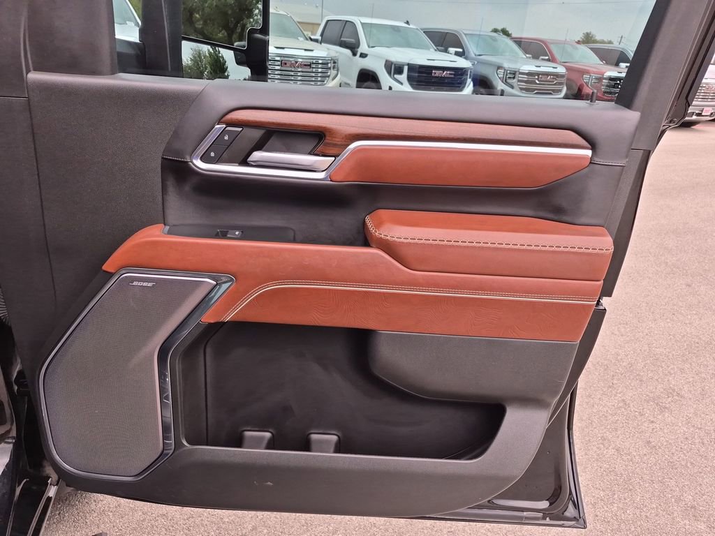 Used 2024 GMC Sierra 3500 Denali Ultimate AWD/4WD image 37