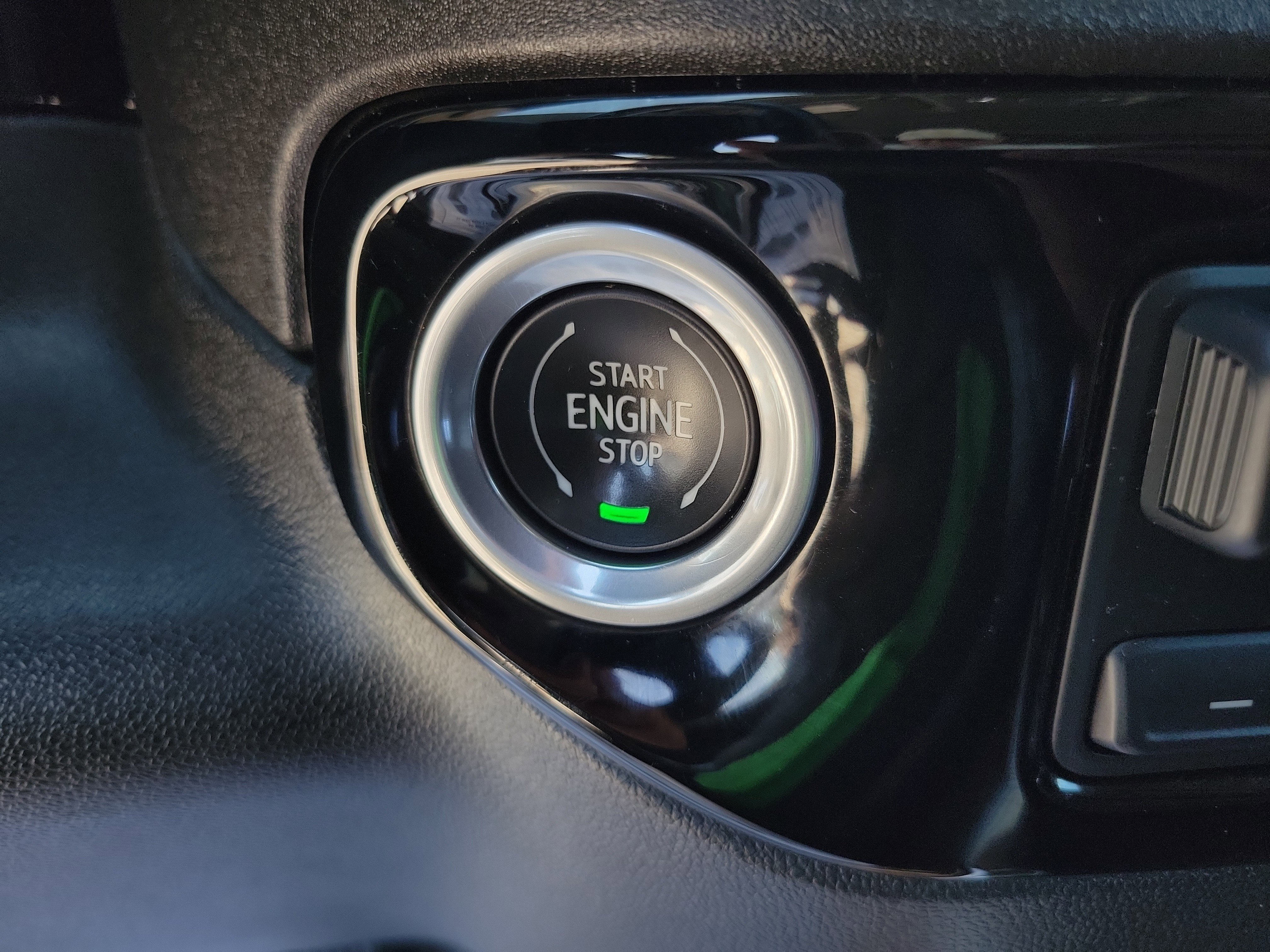 Certified 2024 Chevrolet Silverado 2500 LT AWD/4WD image 36