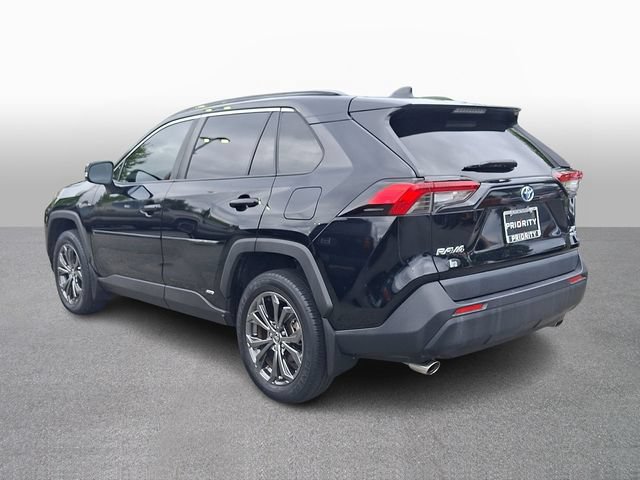 Certified 2022 Toyota RAV4 XLE Premium AWD/4WD image 7