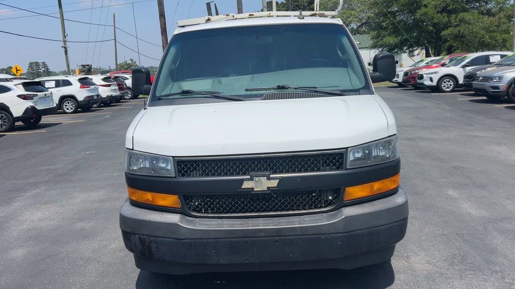 Used 2019 Chevrolet Express 2500 w/ Driver Convenience Package RWD image 3