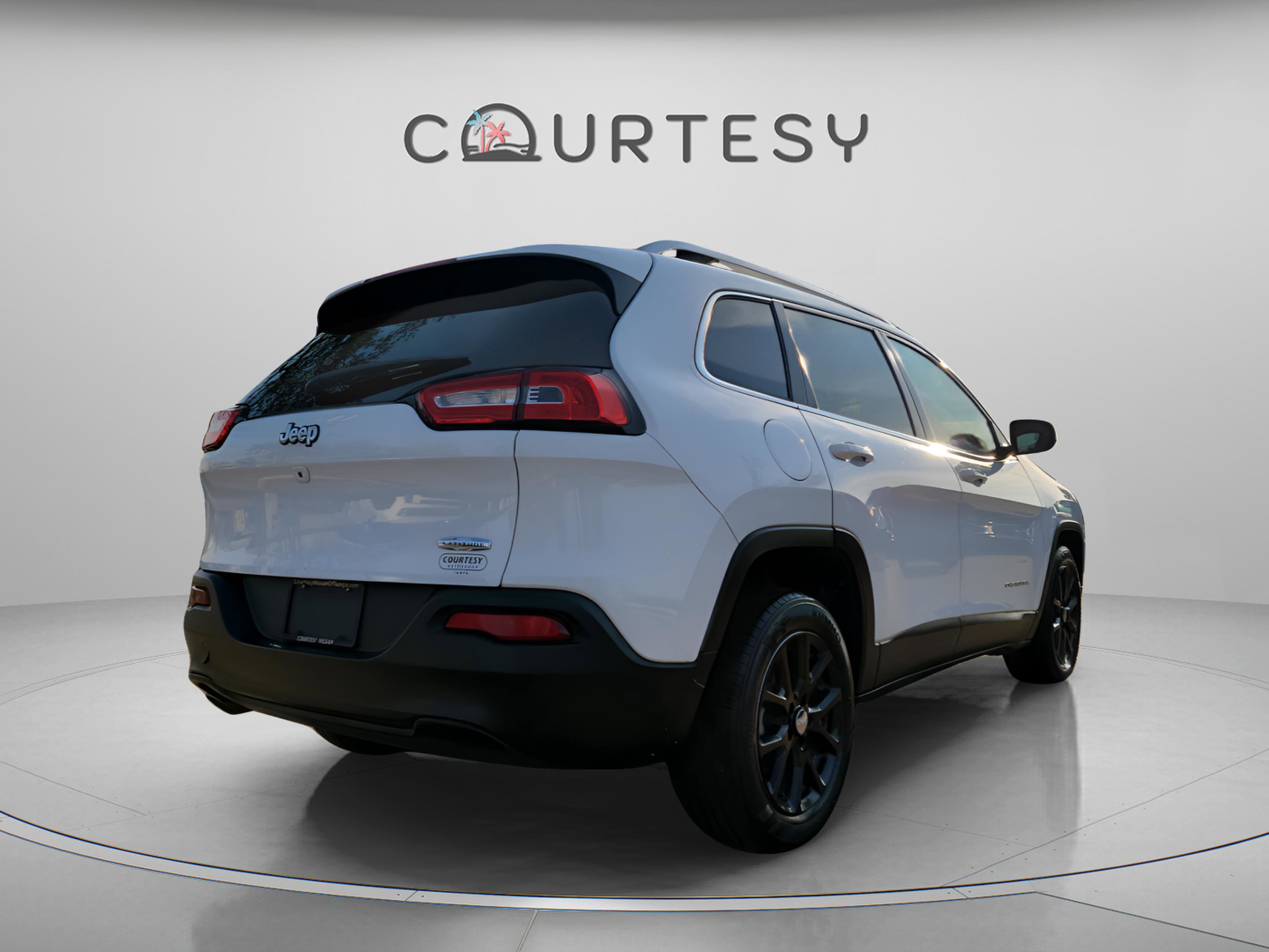 Used 2016 Jeep Cherokee Latitude image 6