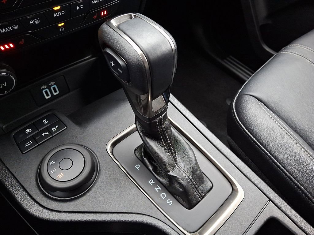 Certified 2019 Ford Ranger Lariat w/ Trailer Tow Package image 14