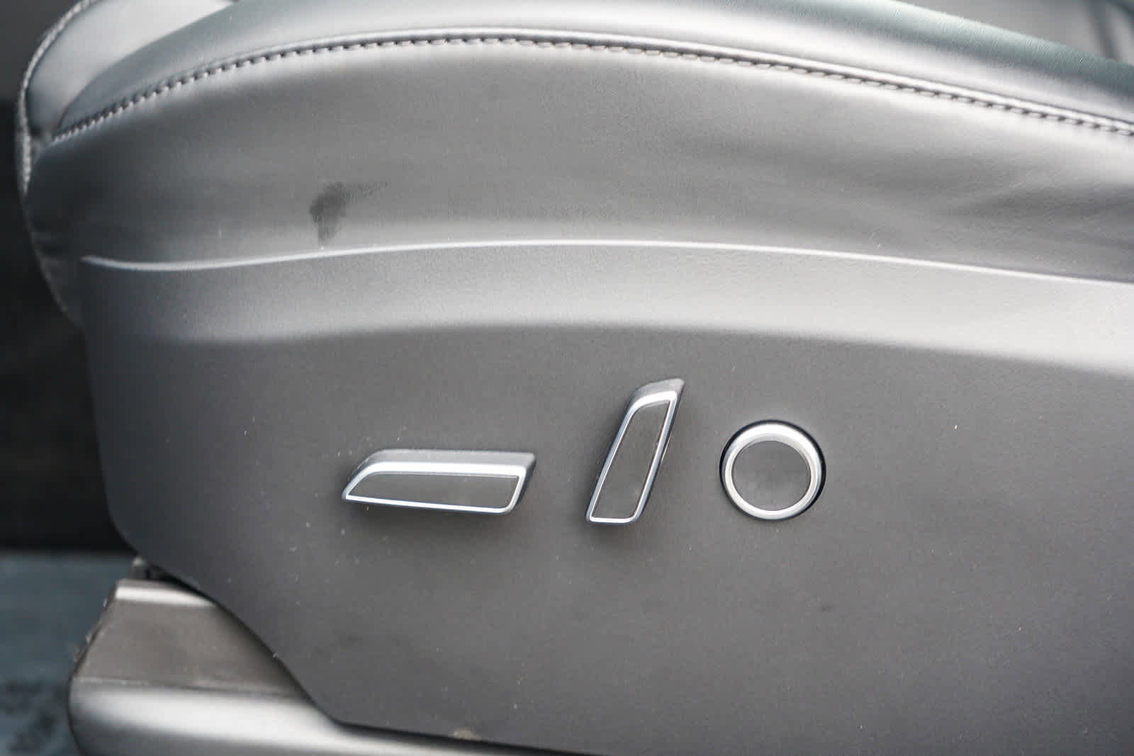 Used 2023 Tesla Model X image 20