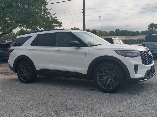 New 2025 Ford Explorer ST-Line w/ Premium Package image 2