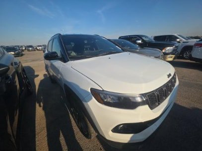 Used 2026 Jeep Compass Limited AWD/4WD image 3