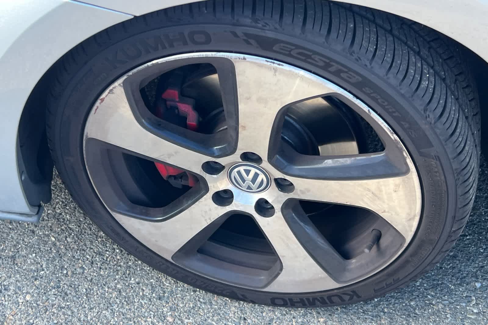 Used 2015 Volkswagen GTI SE w/ Lighting Package (SEL) FWD image 10