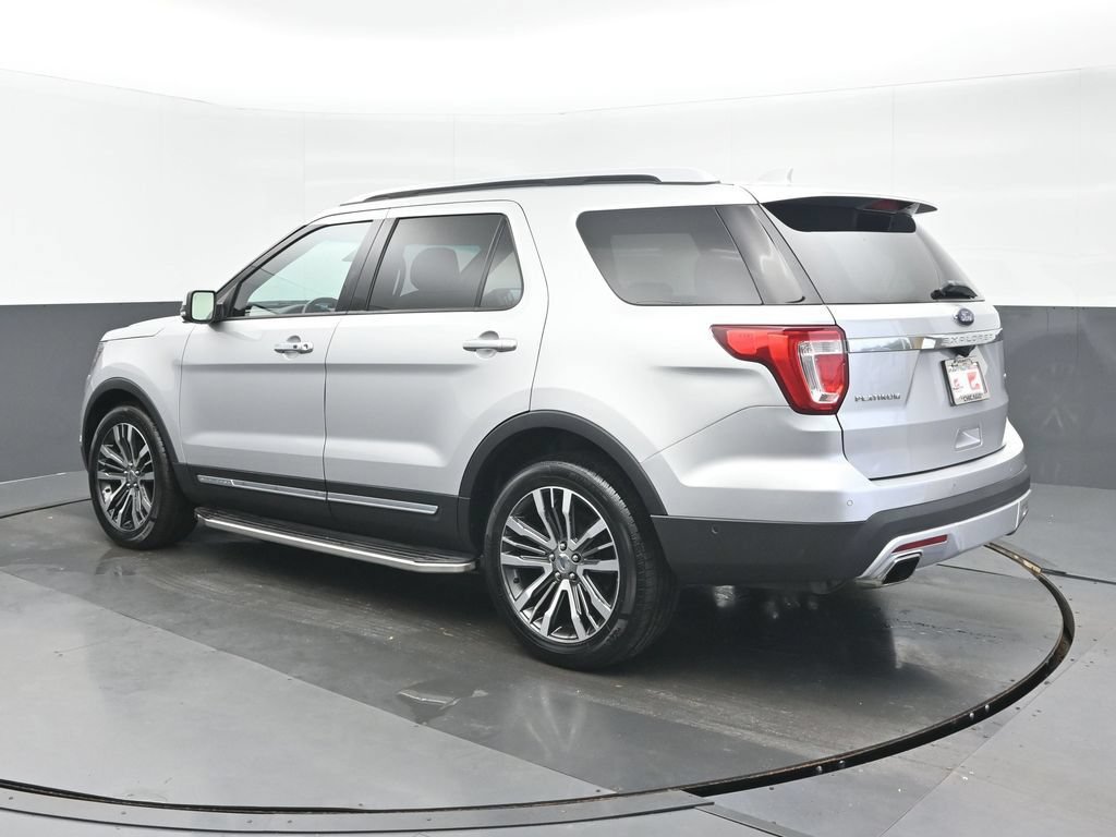 Used 2017 Ford Explorer Platinum AWD/4WD image 5