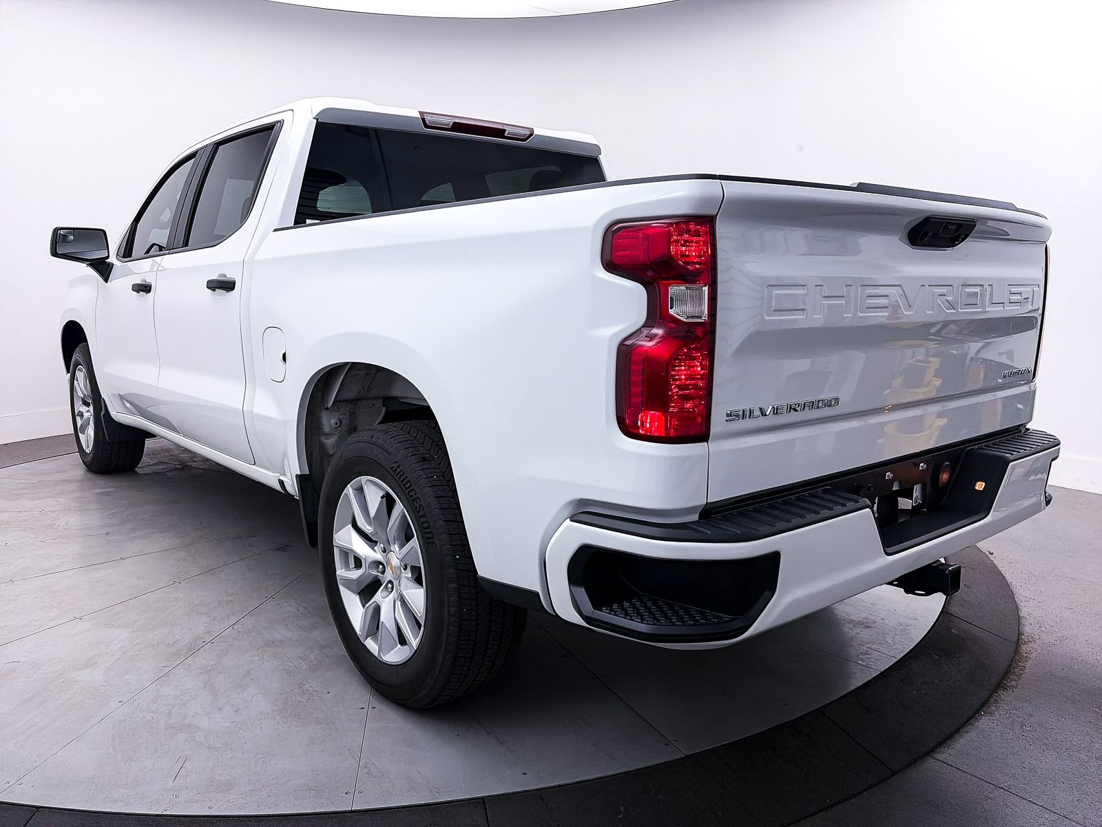 Used 2025 Chevrolet Silverado 1500 Custom w/ LPO, Dark Essentials Package image 12