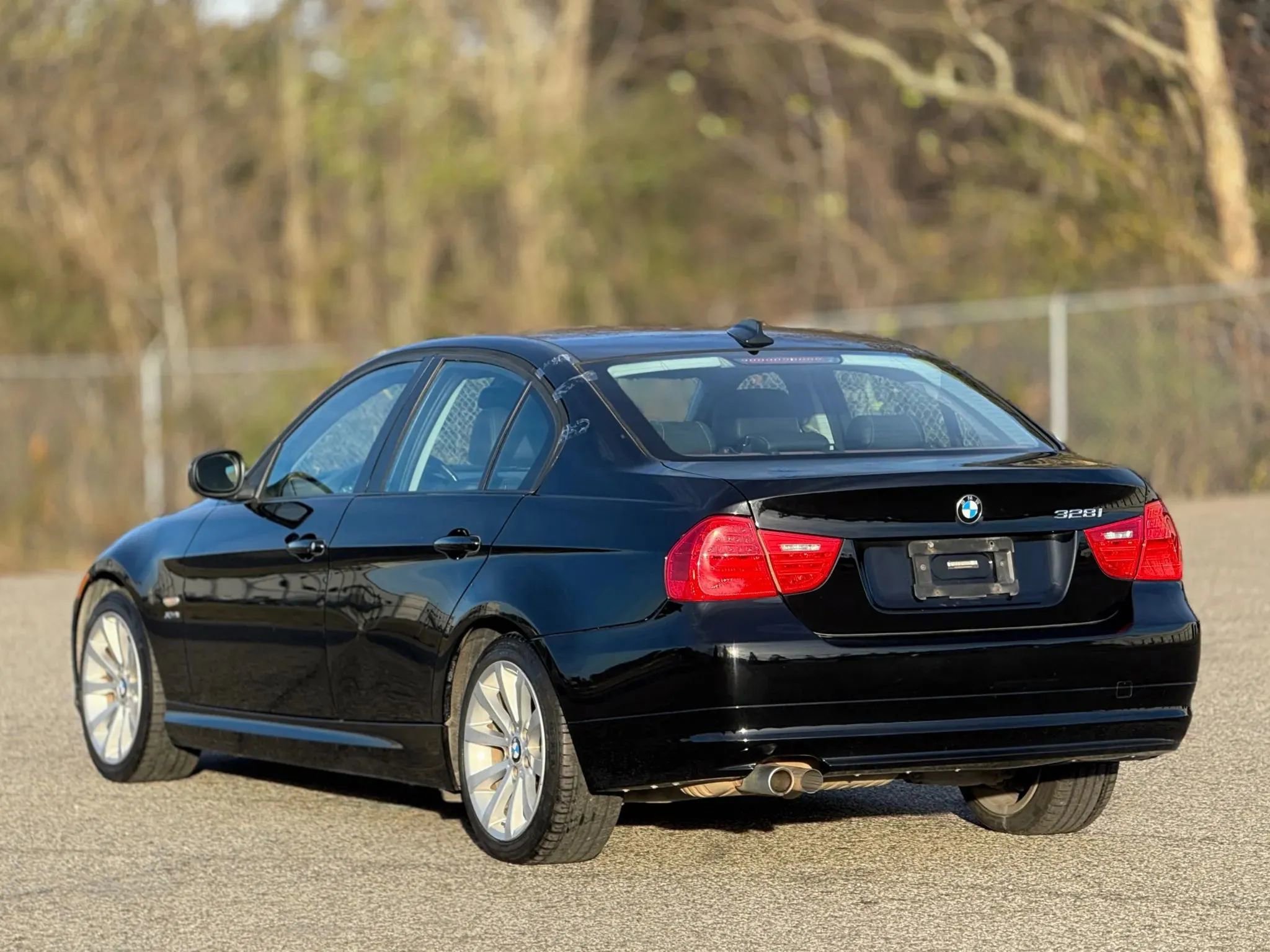 Used 2011 BMW 328i xDrive Sedan image 10