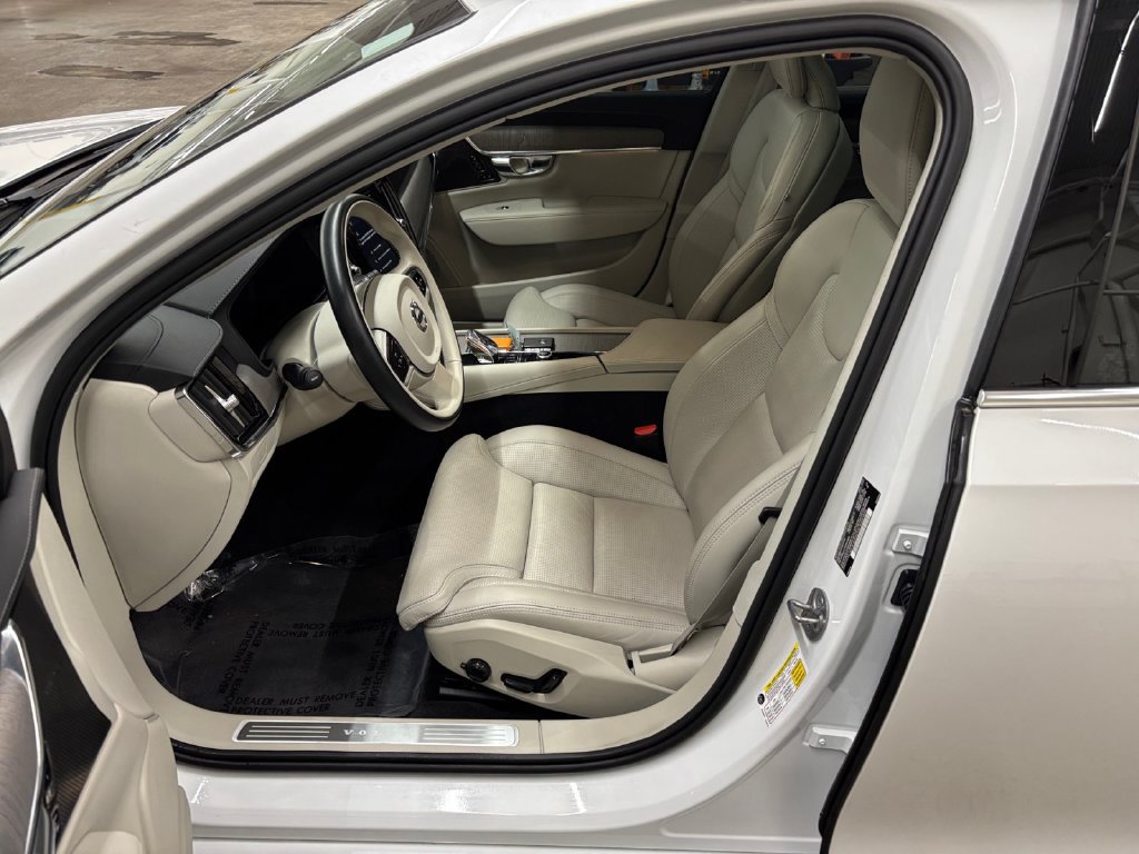 Certified 2025 Volvo S90 B6 Ultra AWD/4WD image 10