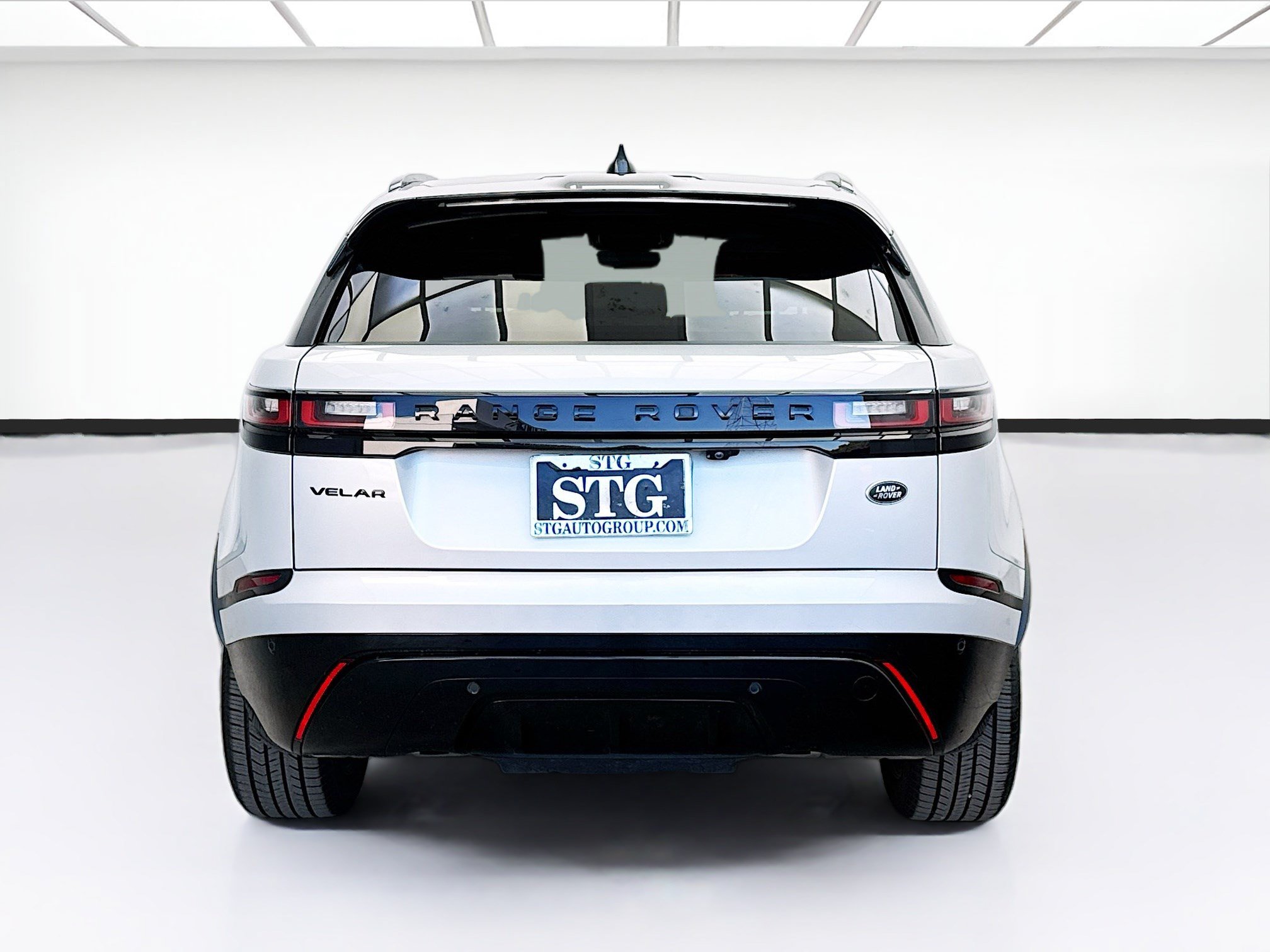 Used 2023 Land Rover Range Rover Velar R-Dynamic S AWD/4WD image 5