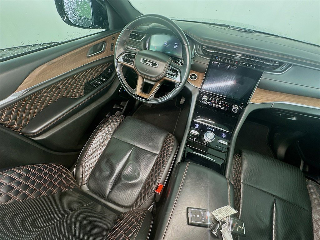 Used 2022 Jeep Grand Cherokee Summit image 9
