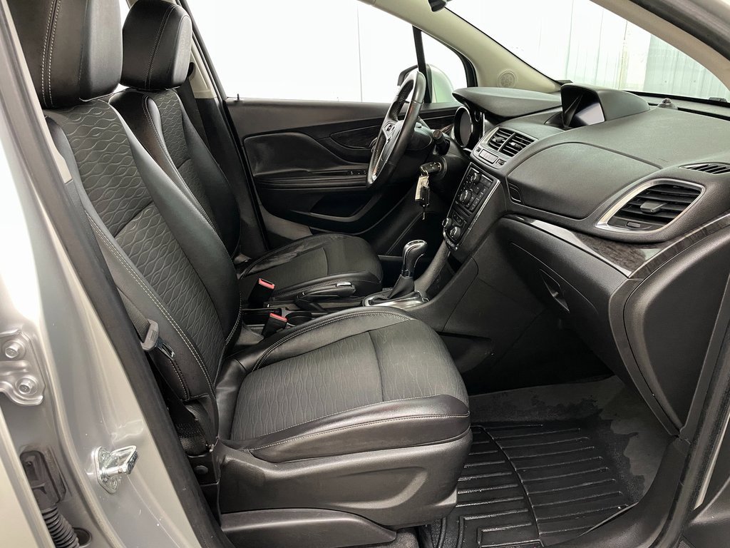 Used 2015 Buick Encore AWD image 32
