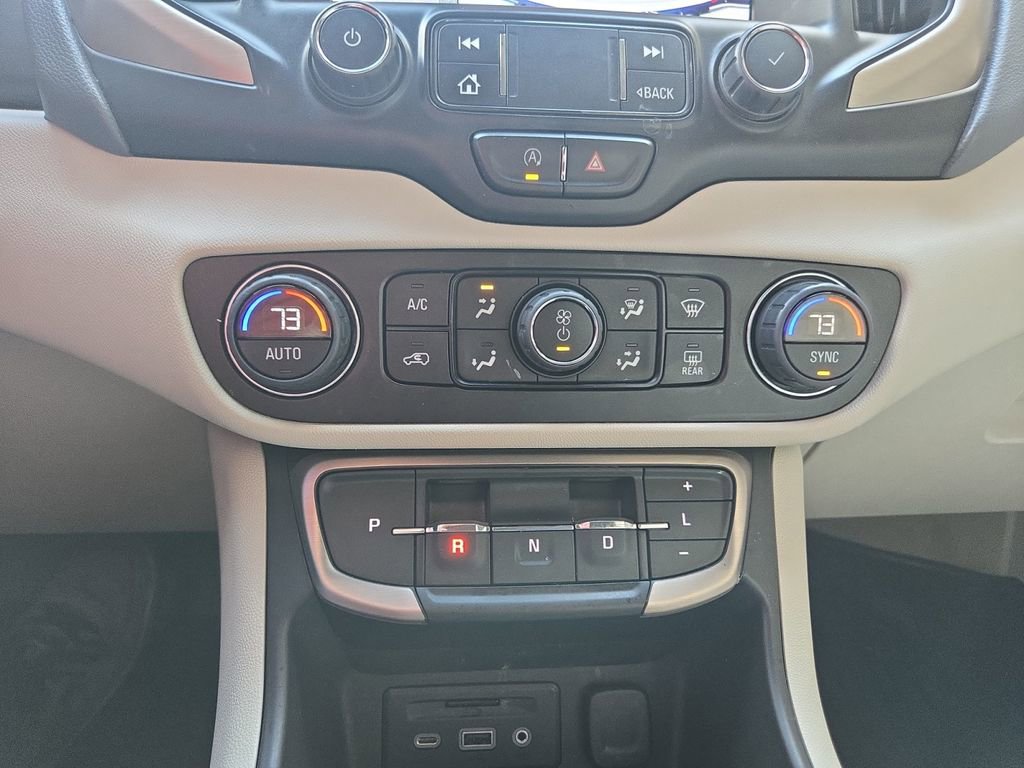 Used 2023 GMC Terrain Denali w/ Denali Premium Package image 29