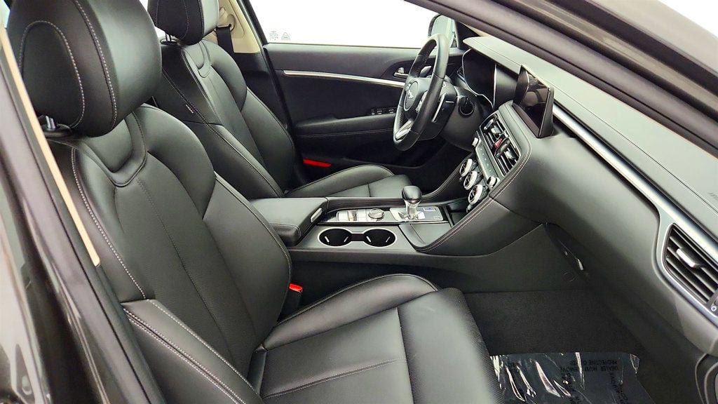 Used 2023 Genesis G70 2.0T AWD/4WD image 24