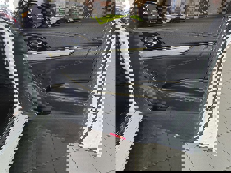 Used 2017 Nissan Maxima 3.5 SV image 19