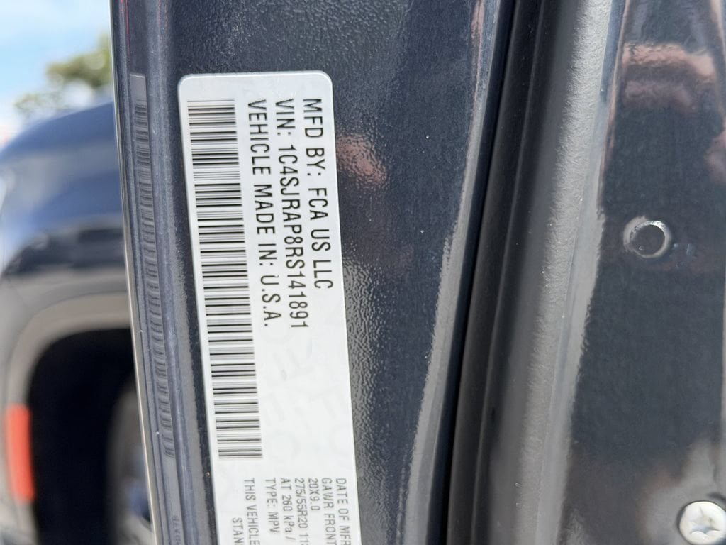 Used 2024 Jeep Wagoneer L 2WD w/ Premium Group I image 36