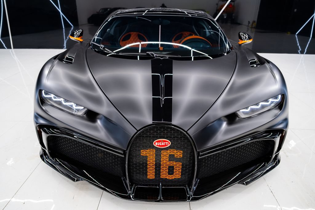 Used 2023 Bugatti Chiron Pur Sport AWD/4WD image 12