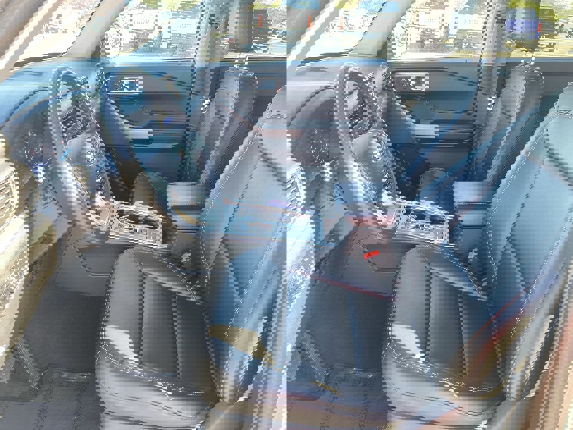 Used 2024 Ford Explorer XLT w/ Equipment Group 202A image 16