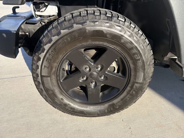 Used 2015 Jeep Wrangler Unlimited Sport w/ Quick Order Package 24S AWD/4WD image 27