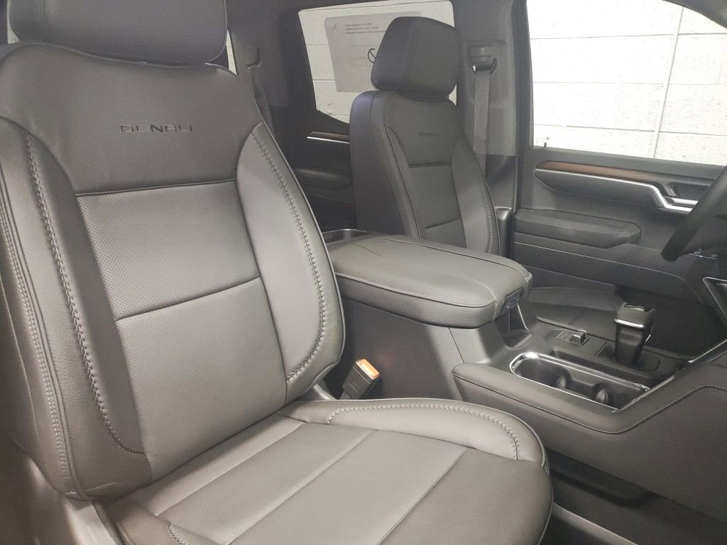 New 2026 GMC Sierra 1500 Denali w/ Denali Reserve Package AWD/4WD image 9