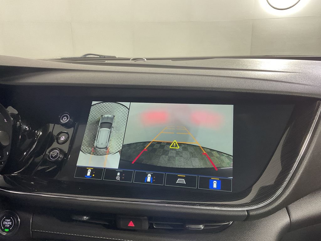Used 2022 Buick Envision Essence w/ Technology Package I image 27