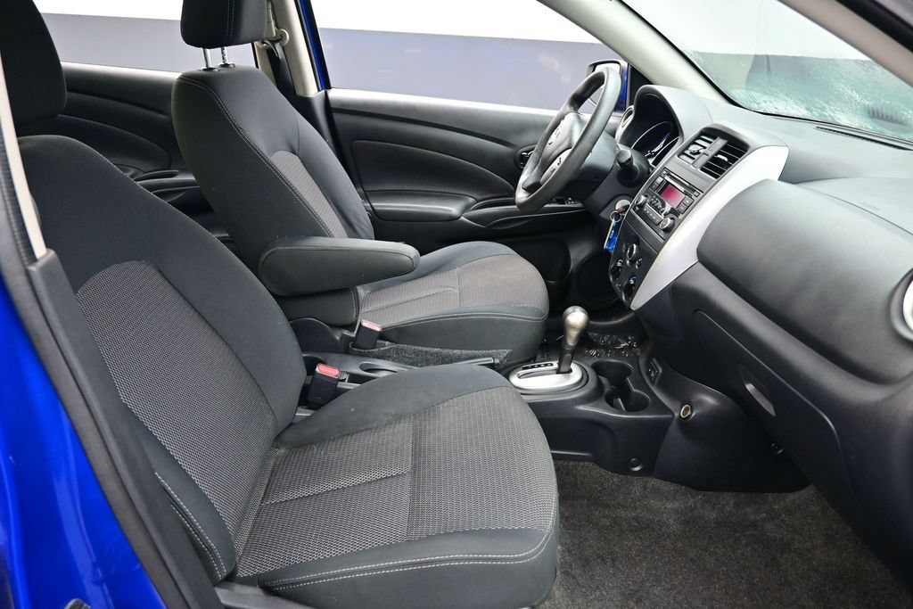 Used 2017 Nissan Versa SV FWD image 31