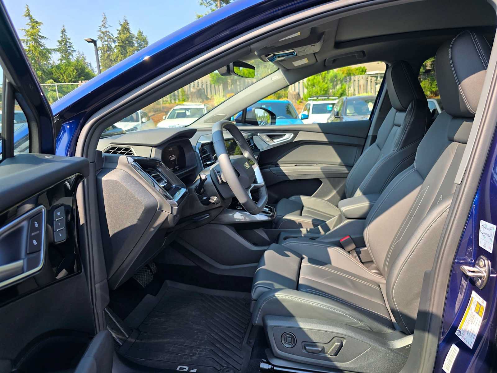 Used 2023 Audi Q4 e-tron Prestige AWD/4WD image 20