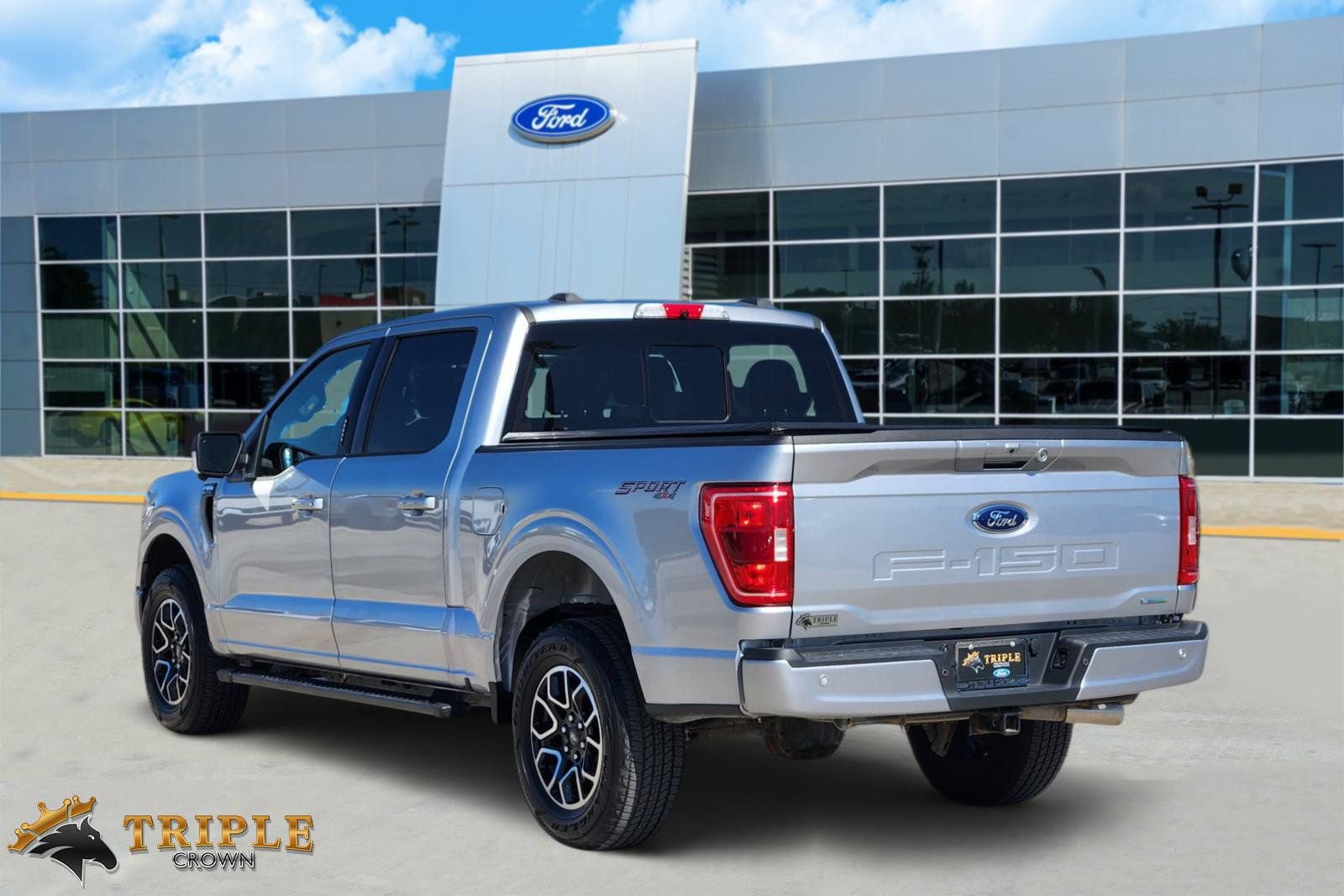 Used 2023 Ford F150 XLT w/ Equipment Group 302A High AWD/4WD image 4