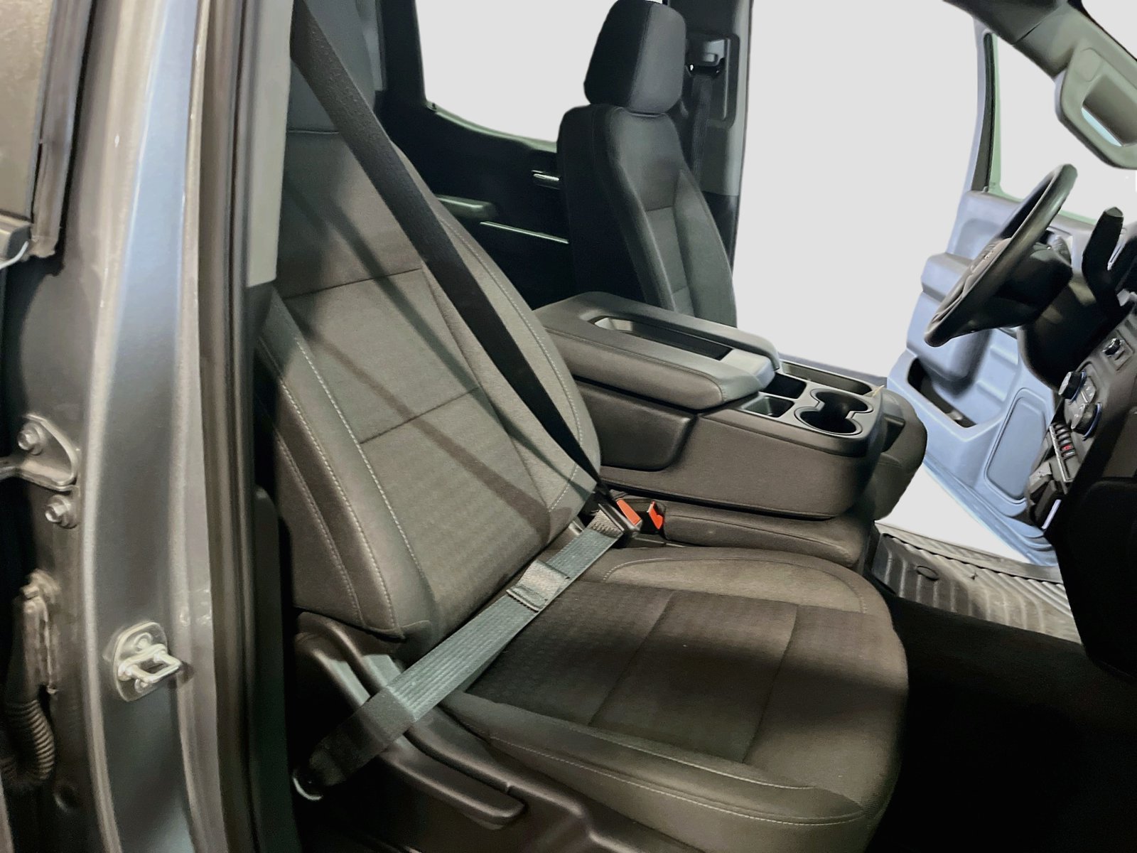 Used 2025 Chevrolet Silverado 1500 Custom AWD/4WD image 25