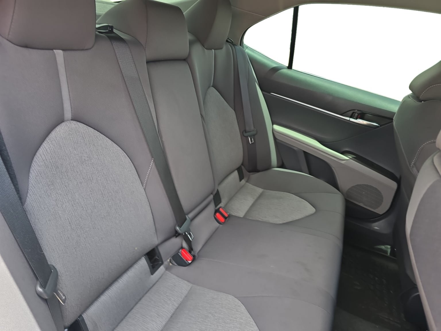 Used 2023 Toyota Camry LE FWD image 18