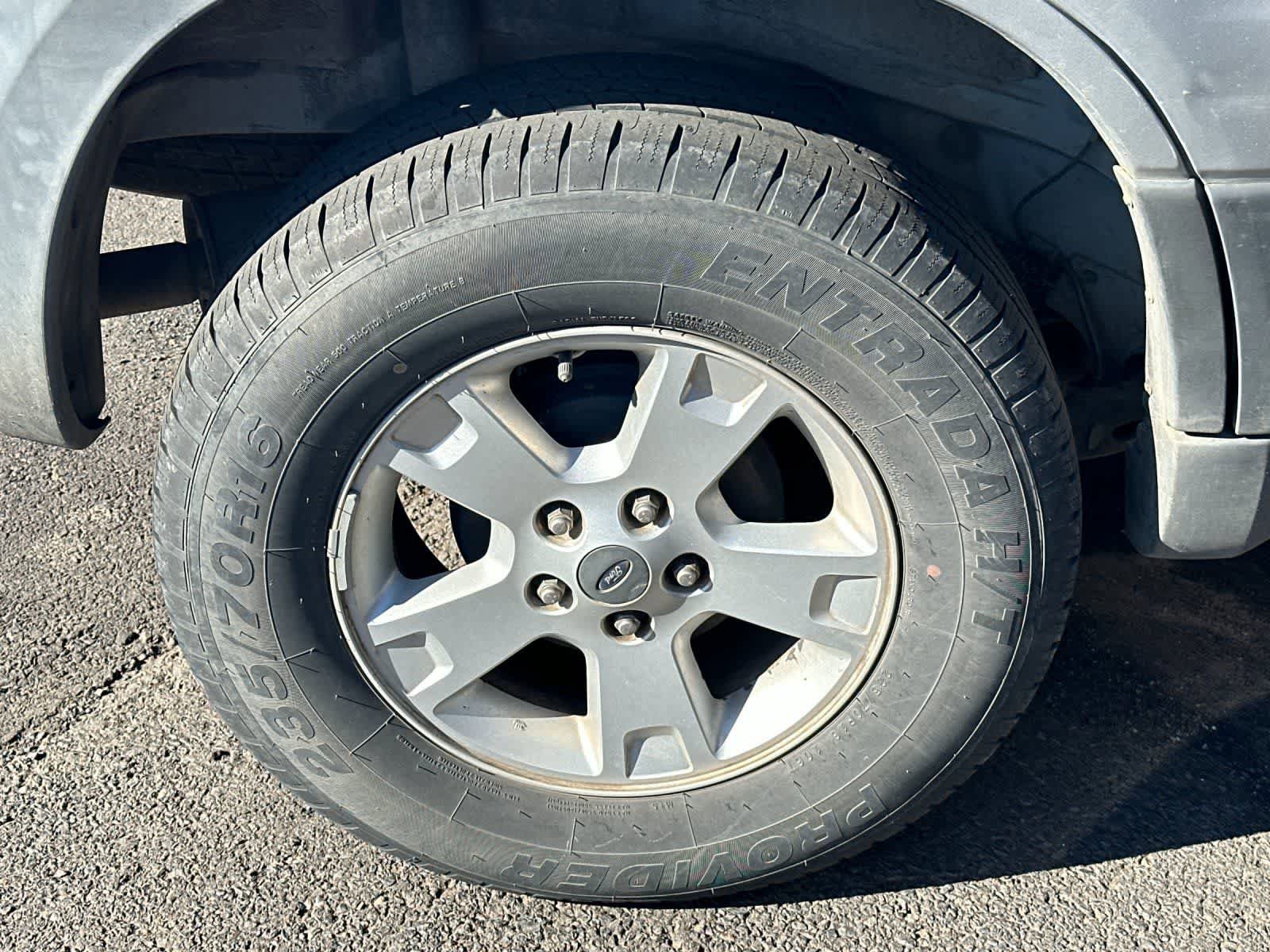 Used 2005 Ford Escape XLT FWD image 10
