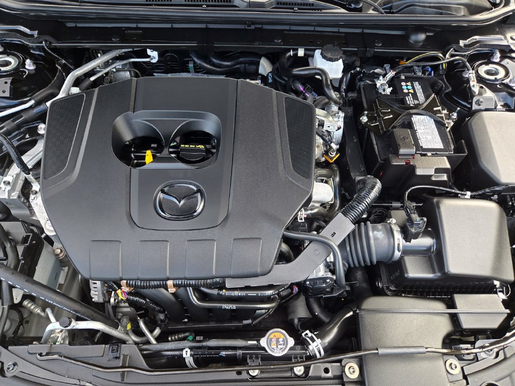 Certified 2025 MAZDA MAZDA3 s FWD image 24