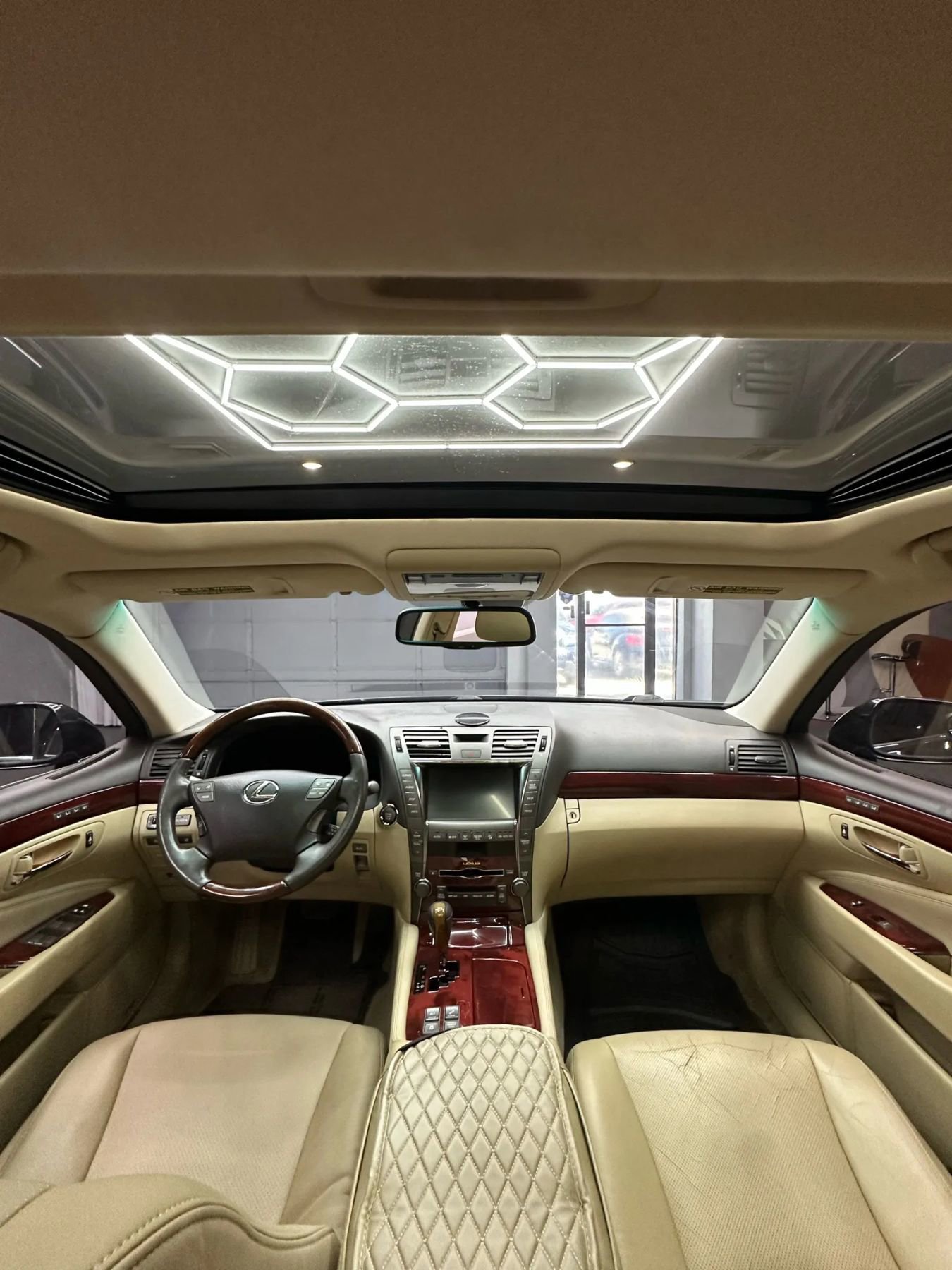 Used 2009 Lexus LS 460 AWD image 22