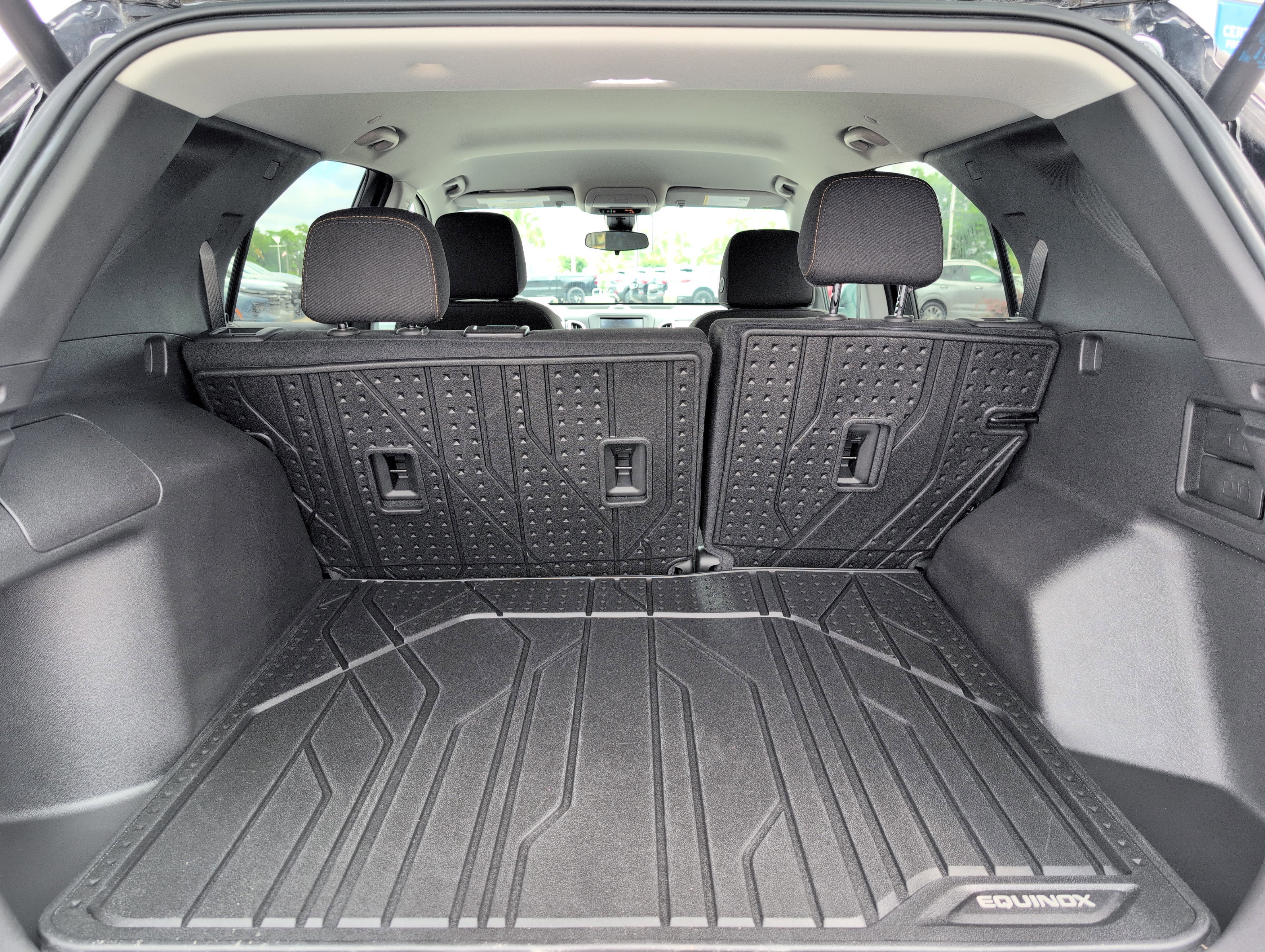 Used 2024 Chevrolet Equinox LT w/ LPO, Floor Liner Package FWD image 5