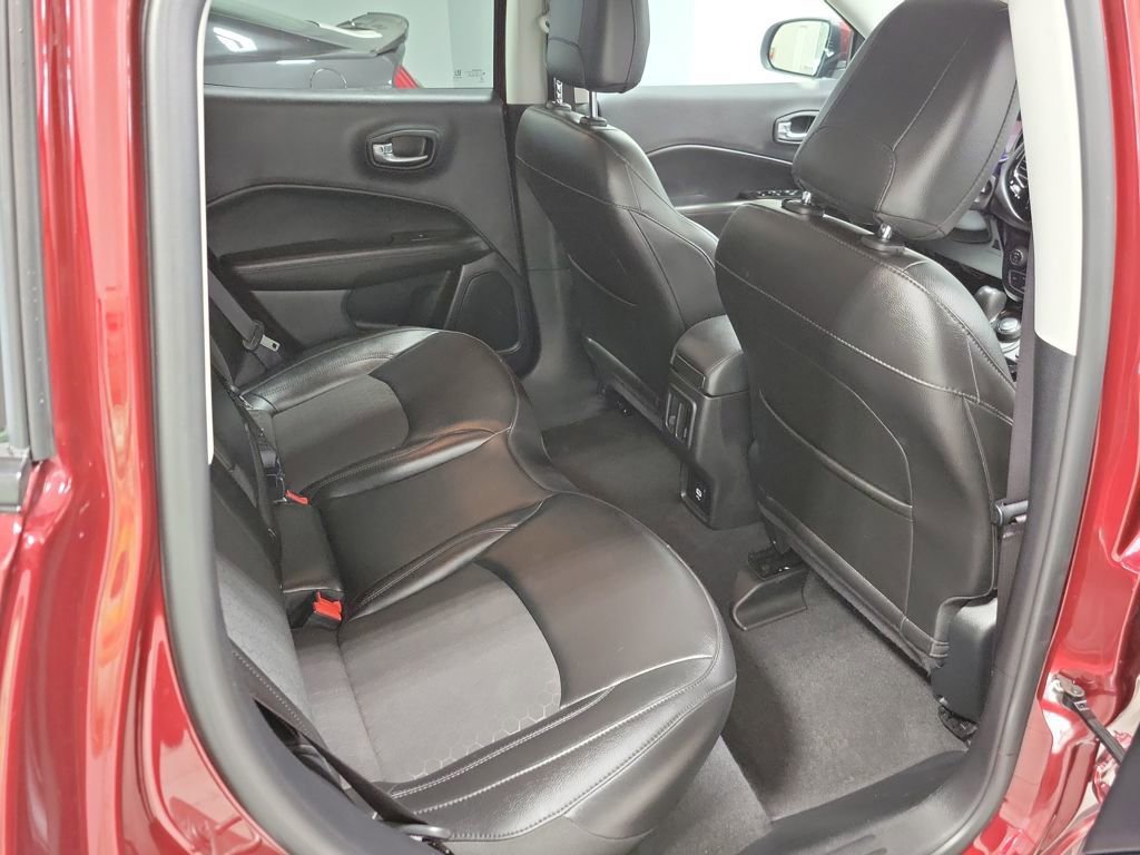 Used 2021 Jeep Compass Altitude image 17