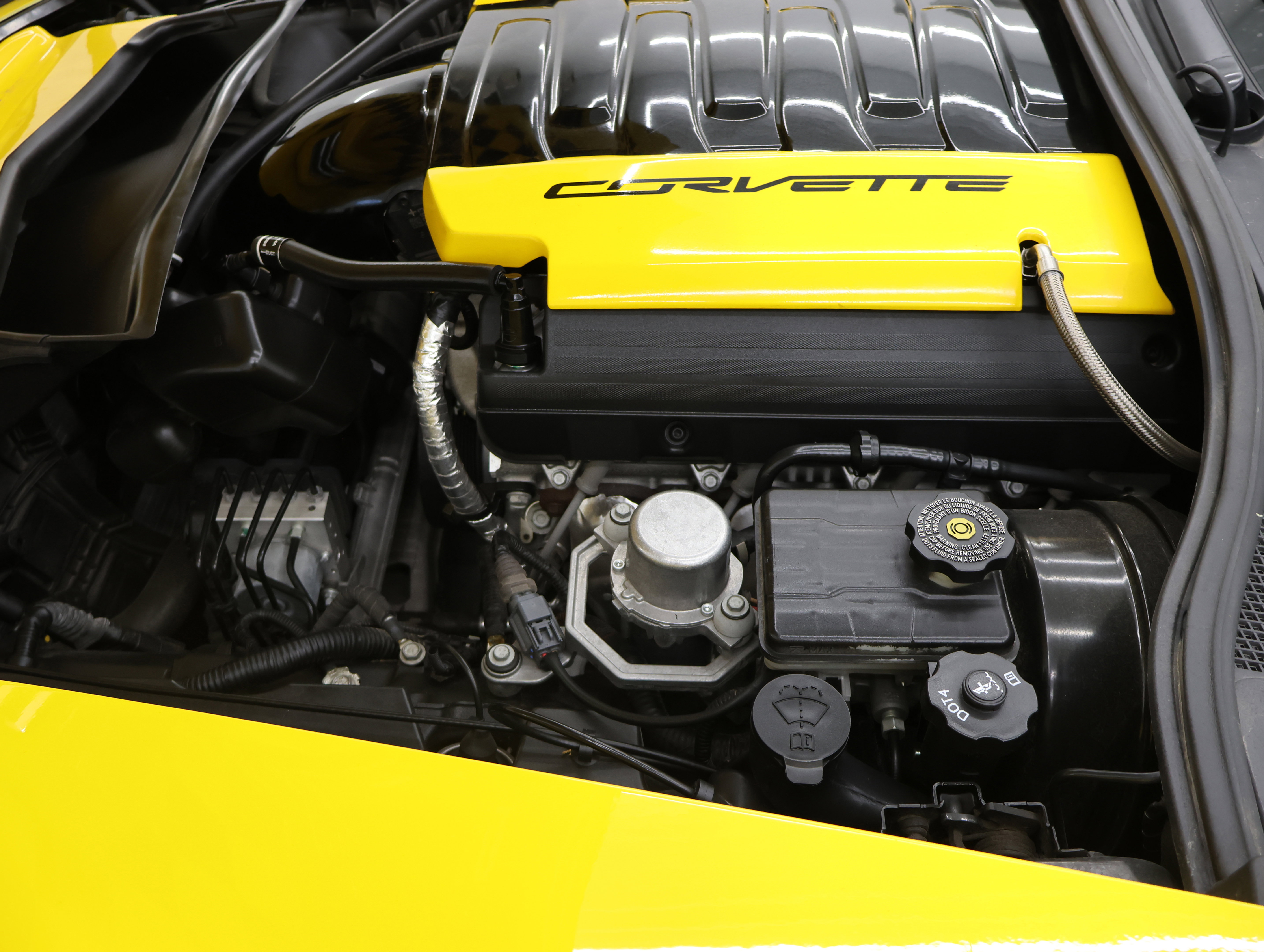 Used 2014 Chevrolet Corvette Stingray Convertible w/ 3LT Preferred Equipment Group RWD image 17