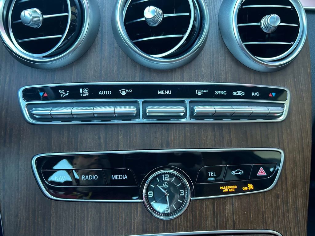 Used 2021 Mercedes-Benz C 300 4MATIC Sedan image 31