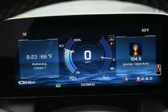 Certified 2024 Chevrolet Equinox EV LT w/ LPO, All-Weather Mat Package FWD image 9