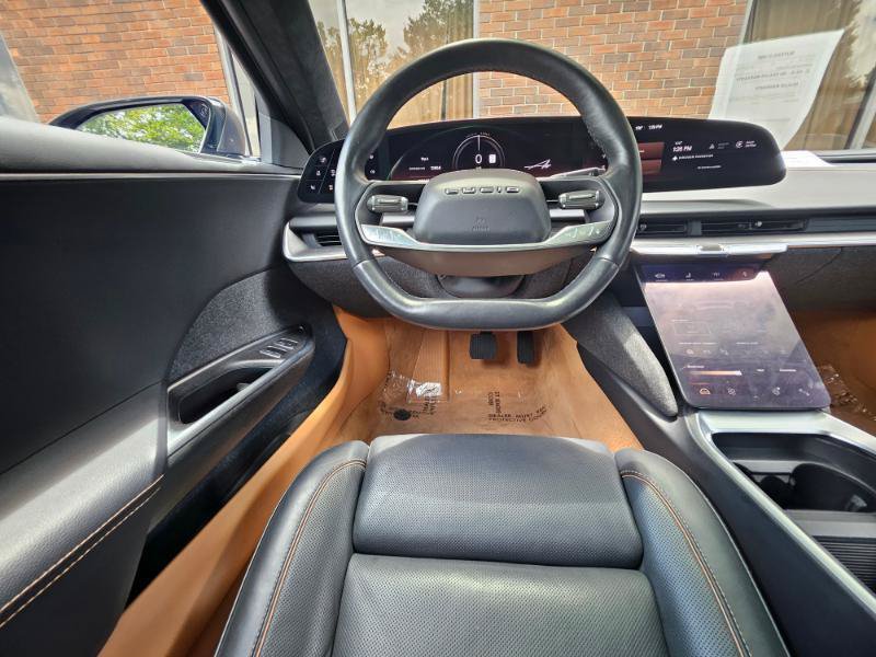 Used 2023 Lucid Air Touring AWD/4WD image 3