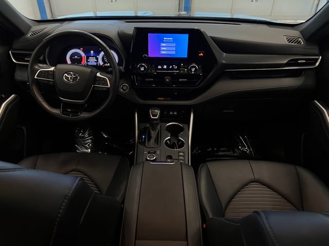 Used 2025 Toyota Highlander XSE AWD/4WD image 20