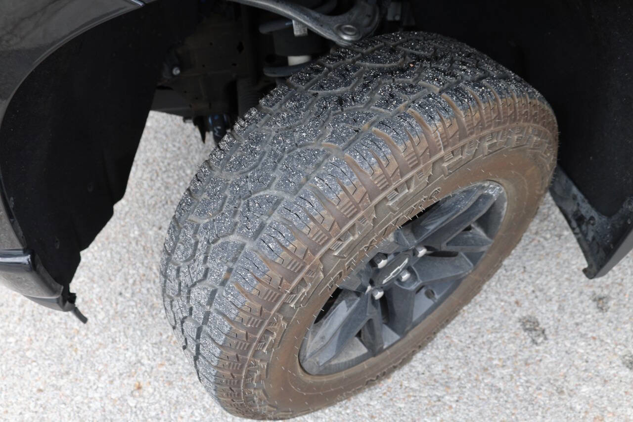 Used 2022 Chevrolet Silverado 1500 LT Trail Boss w/ Convenience Package II AWD/4WD image 25