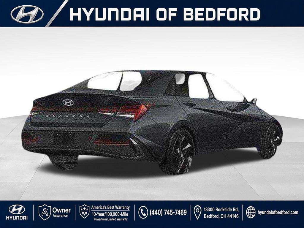 New 2026 Hyundai Elantra SEL Sport FWD image 3
