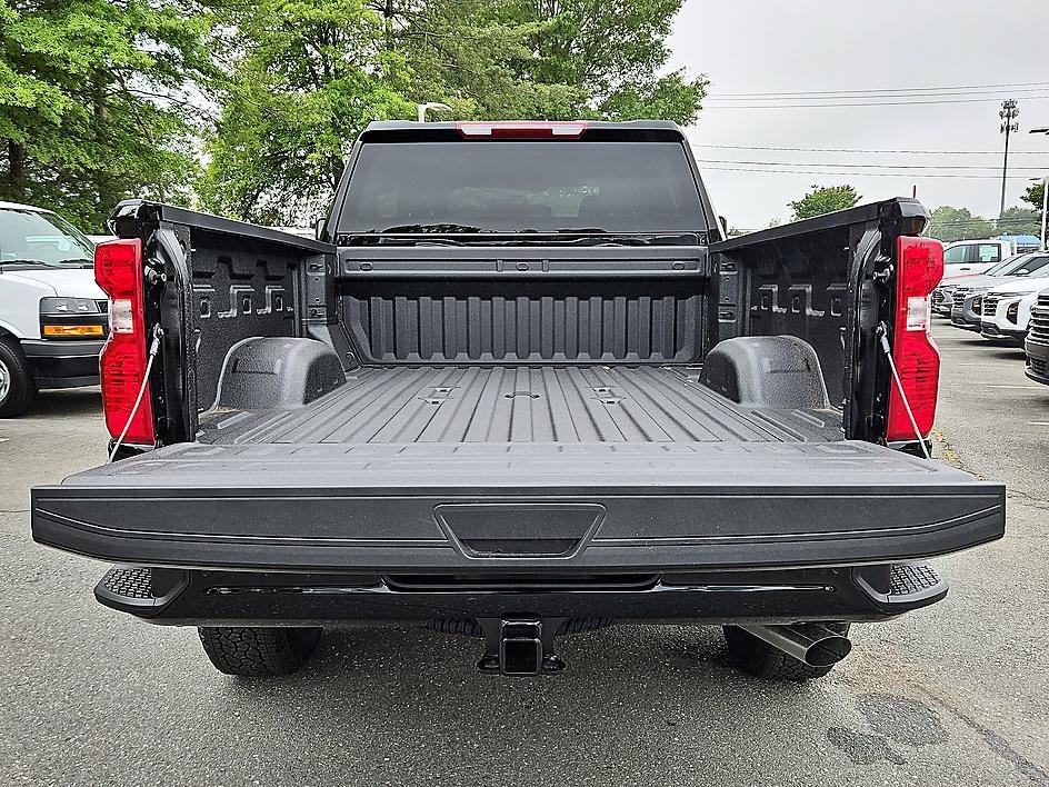 New 2026 Chevrolet Silverado 2500 Custom w/ Custom Value Package AWD/4WD image 5