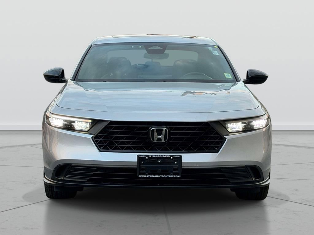 Used 2024 Honda Accord Sport image 2