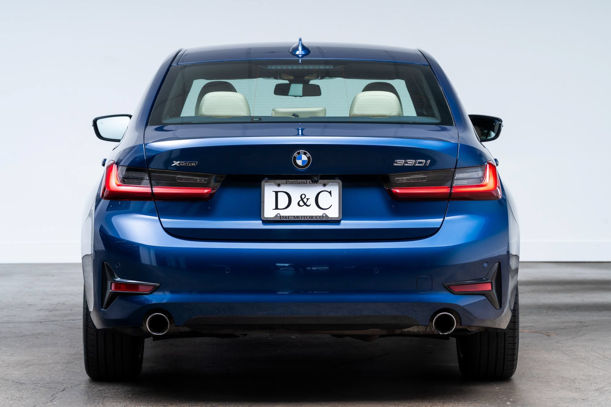 Used 2022 BMW 330i xDrive Sedan w/ Driving Assistance Package AWD/4WD image 5