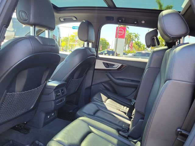 Used 2019 Audi Q7 2.0T Premium Plus w/ Premium Plus Package AWD/4WD image 12